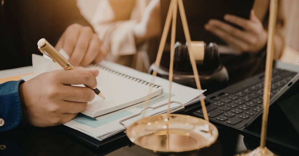 legal contract review and contract management